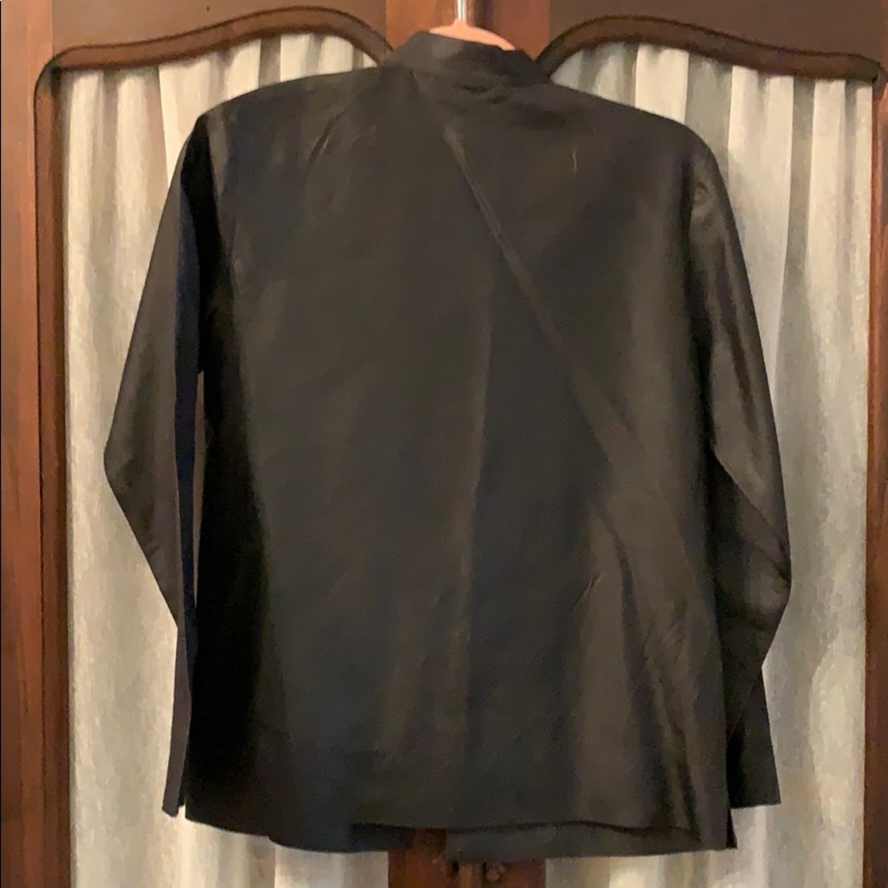Shirt - Picture 3 of 4
